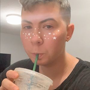 Meet your Posher, Leo